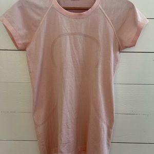 Lululemon | Swiftly Tech short sleeve shirt - dew pink